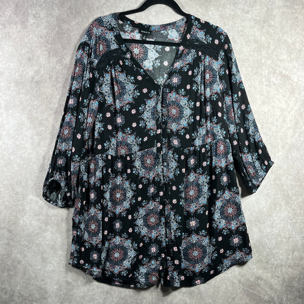 Torrid Blouse Womens Size 2X Black Floral Tunic Button Front‎ 3/4 Sleeves V-Neck